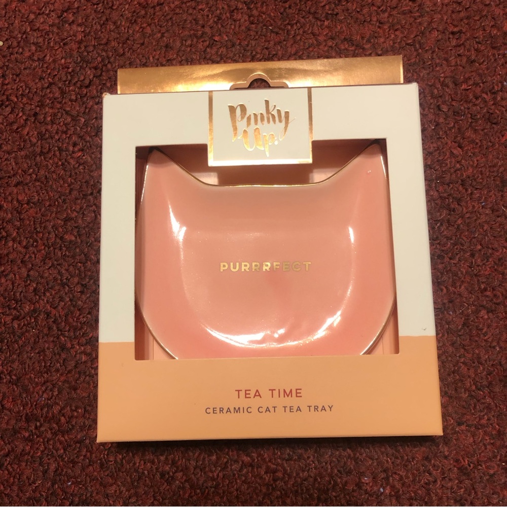 Pinky Up purrfect cat face ceramic dish